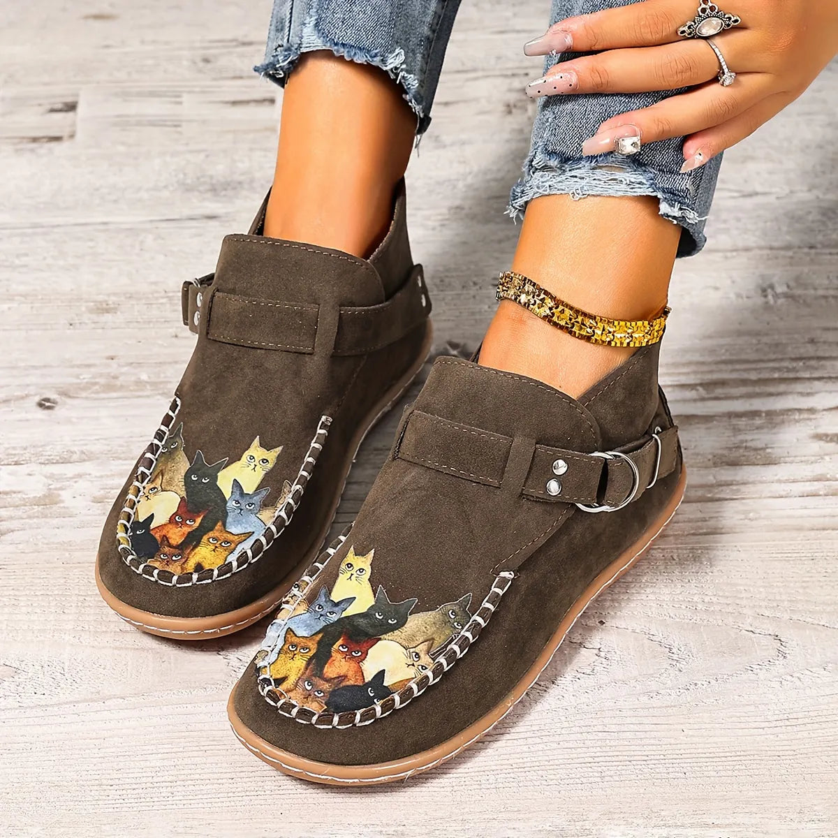 Mocassins femme imprimé chat à enfiler, bout rond et talon bas