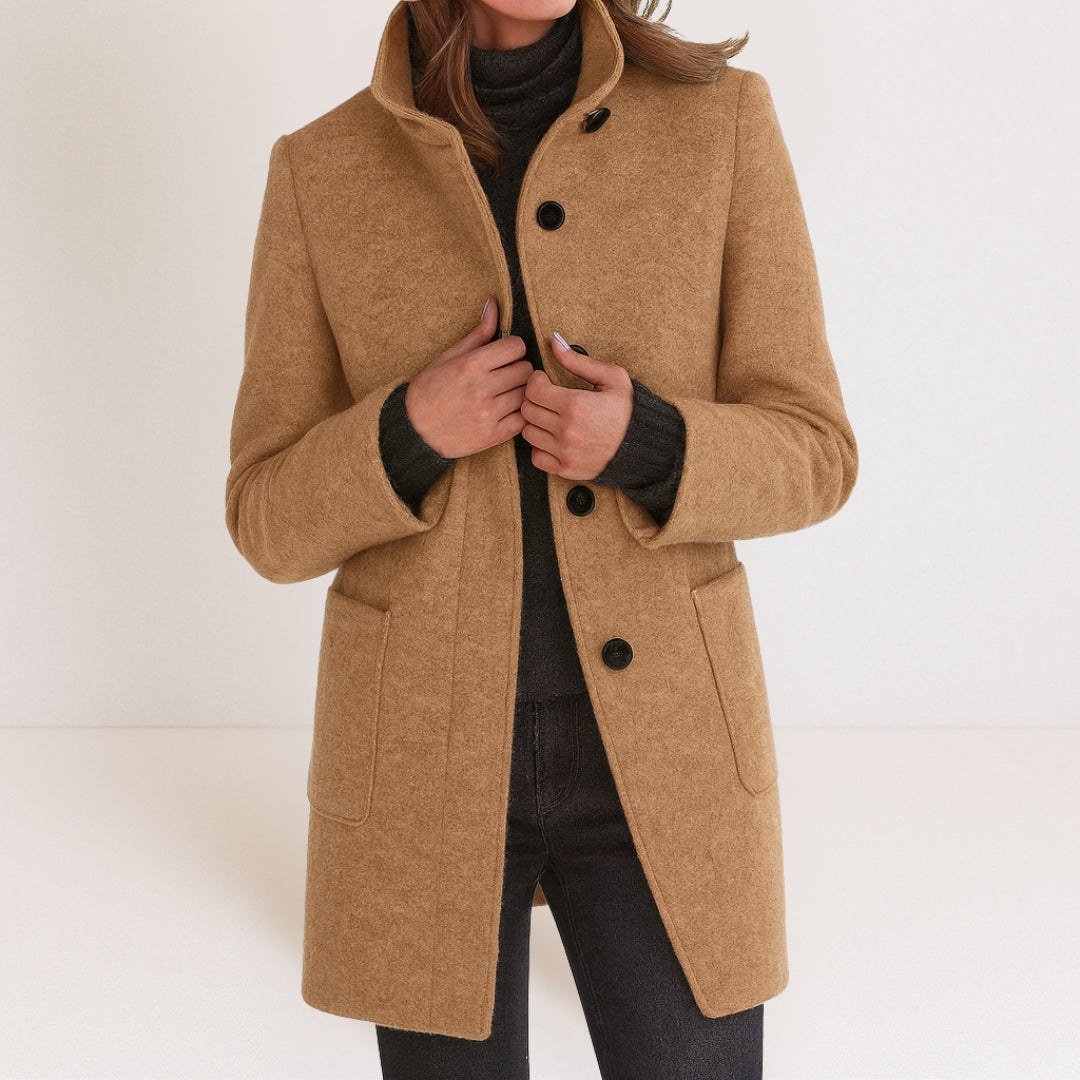 Apolline | Manteau Droit Femme Col Montant Toucher Laine à Poches Plaquées - Kaki