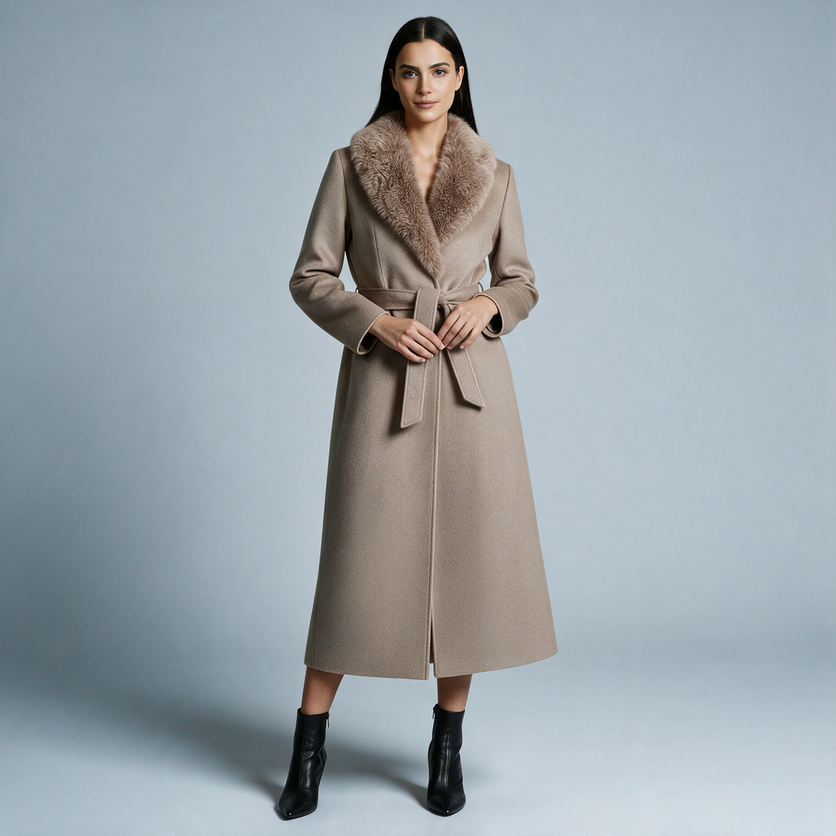 Armance | Manteau Long Femme Toucher Laine à Col en Fausse Fourrure et Ceinture - Beige