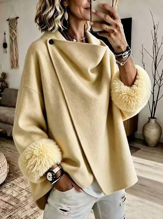 Veste femme drapée, poignets en fausse fourrure