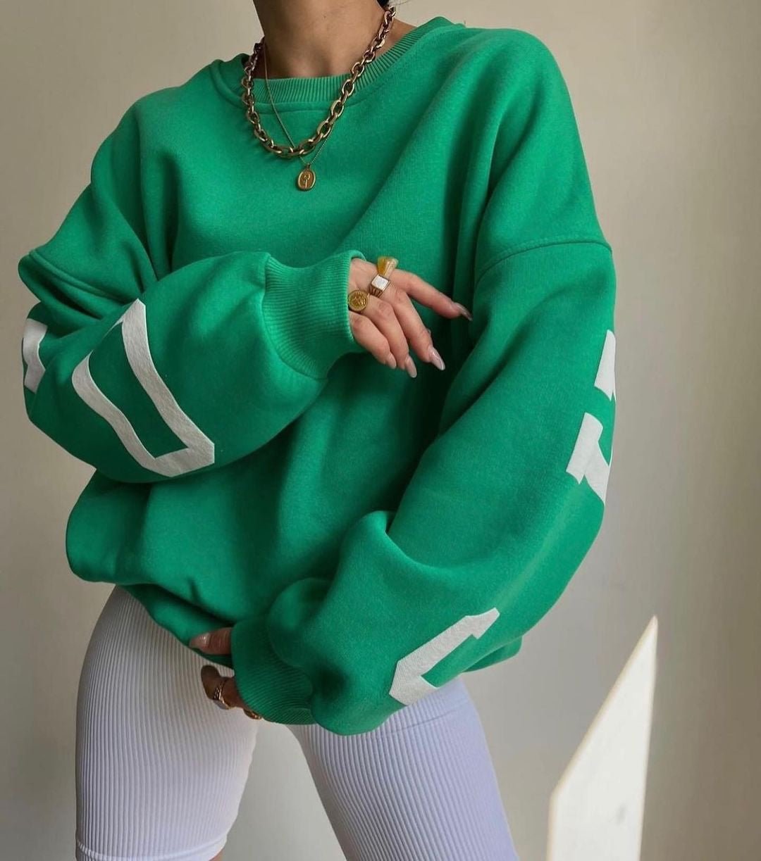 Zoé | Sweat Oversize Femme Intérieur Molletonné à Imprimé Lettres sur les Manches - Vert