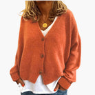 Ines Paris | Cardigan femme col V en maille douce boutonné