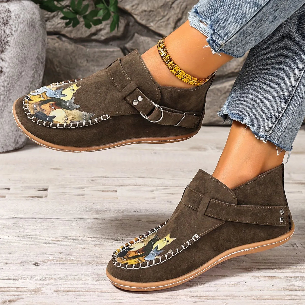 Mocassins femme imprimé chat à enfiler, bout rond et talon bas