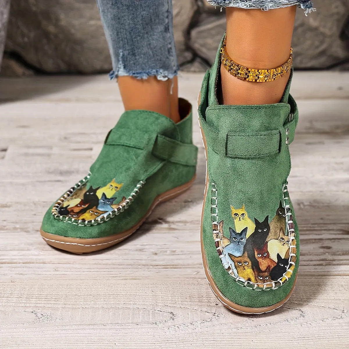 Mocassins femme imprimé chat à enfiler, bout rond et talon bas