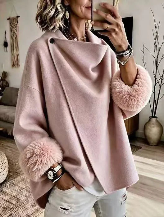 Veste femme drapée, poignets en fausse fourrure