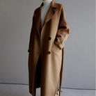 Capucine | Manteau Long Femme Toucher Laine Croisé à Ceinture et Doublure Douce - Camel