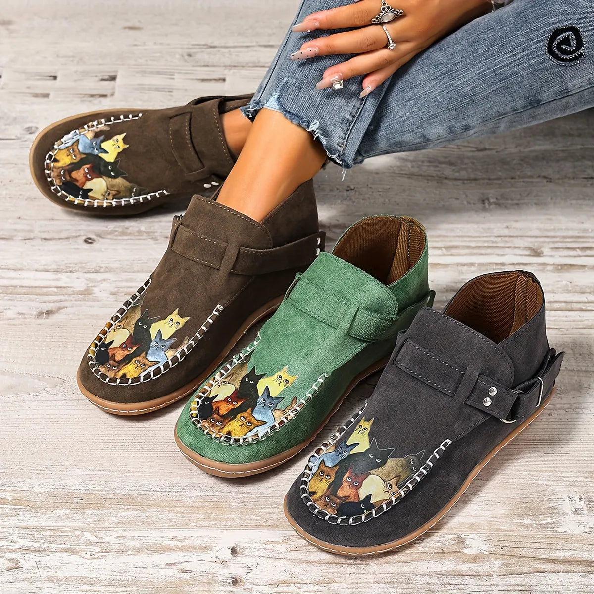 Mocassins femme imprimé chat à enfiler, bout rond et talon bas