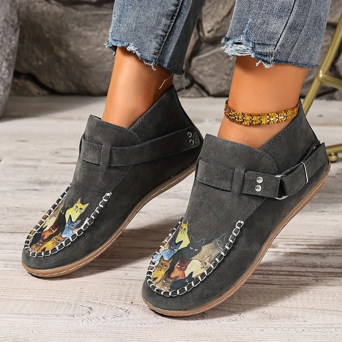 Mocassins femme imprimé chat à enfiler, bout rond et talon bas