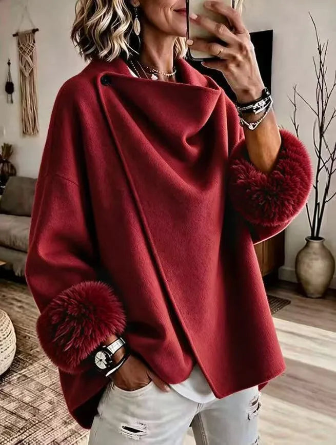 Veste femme drapée, poignets en fausse fourrure