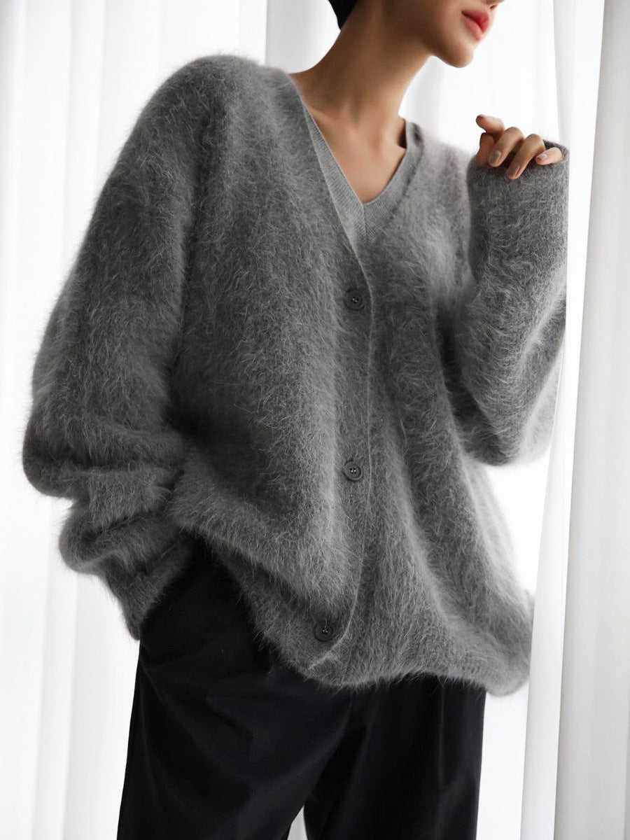 Geneviève | Gilet Femme Ample en Maille Duveteuse à Col V Boutonné - Gris foncé