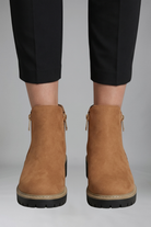 Hélène | Bottines Zippées Aspect Daim à Semelle Crantée Femme - Marron