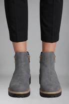 Hélène | Bottines Zippées Aspect Daim à Semelle Crantée Femme - Gris