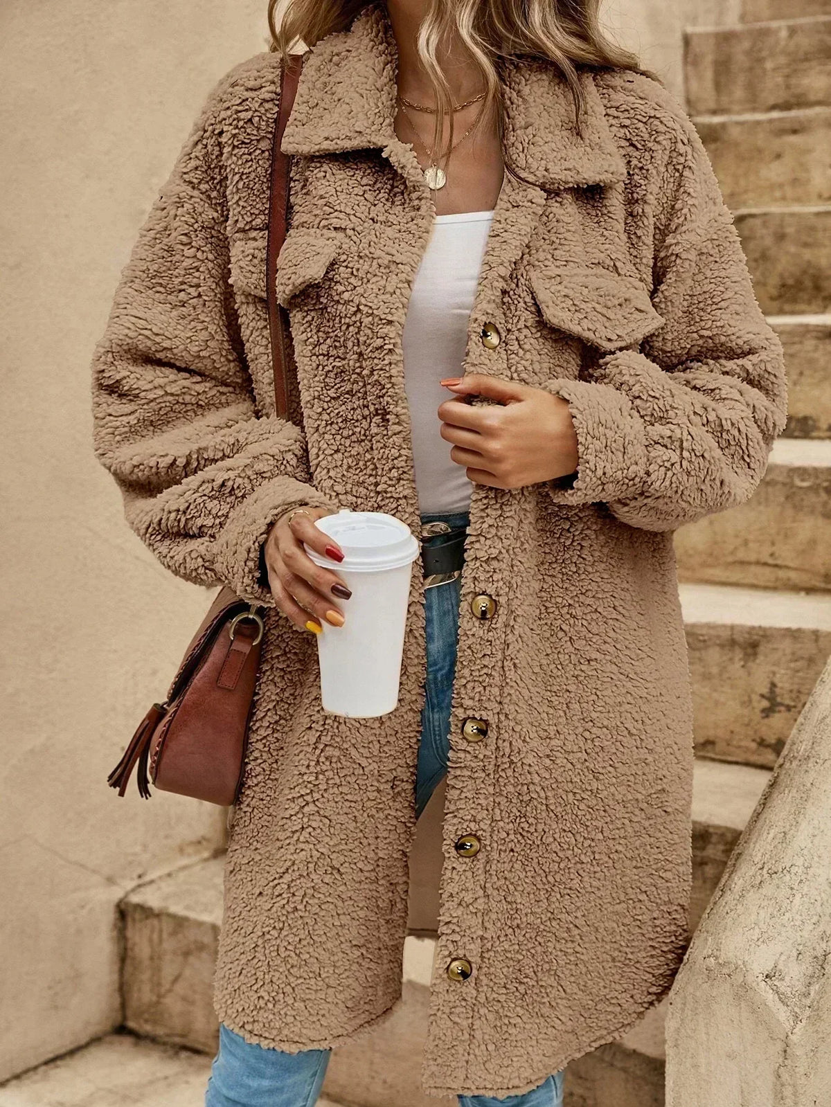 Léa | Veste Longue Femme Effet Teddy Boutonnée à Col Chemise - vue 6