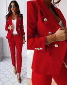 Mahaut | Tailleur Pantalon Femme Blazer Croisé à Boutons Dorés et Pantalon Slim - Rouge