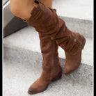 Muriel | Bottes Hautes Femme Aspect Daim à Talon Bas - Marron foncé
