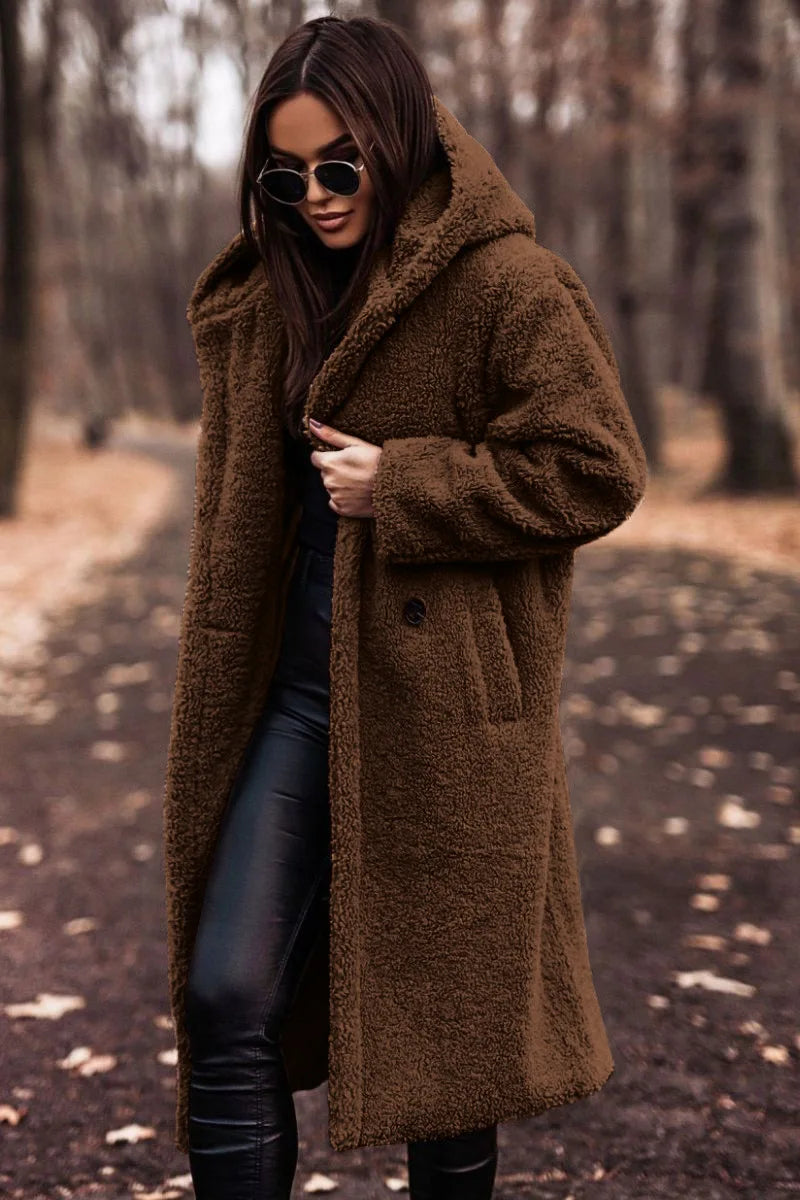 Pauline | Manteau Long Femme Effet Fourrure Bouclette à Capuche et Poches - Chocolat