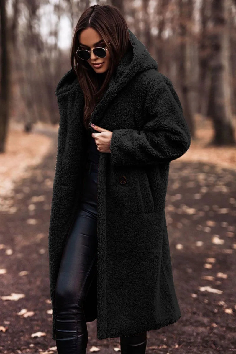 Pauline | Manteau Long Femme Effet Fourrure Bouclette à Capuche et Poches - Noir