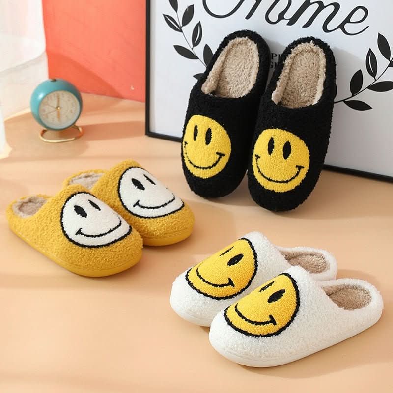 Véronique | Chaussons Femme Doublure Sherpa à Visage Souriant Brodé et Semelle Épaisse - vue 4